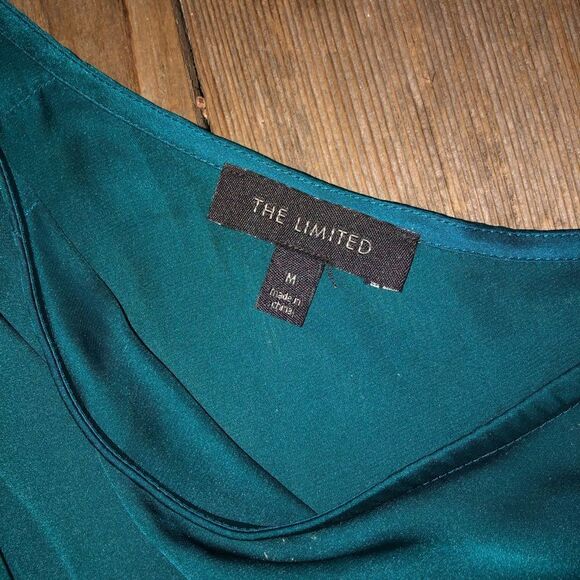 The limited size medium one sleeve romper - Picture 6 of 6